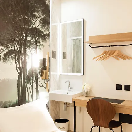 So Marais Hotel