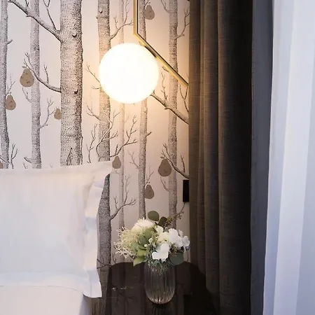 So Marais Hotel