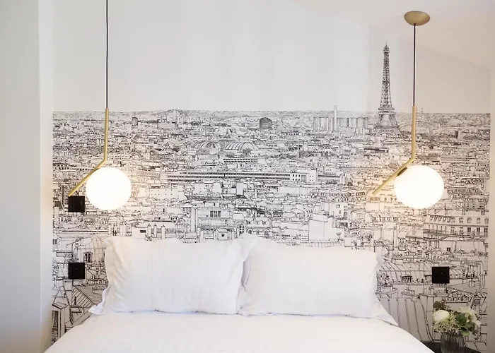 Au Coeur Du Marais Hotel